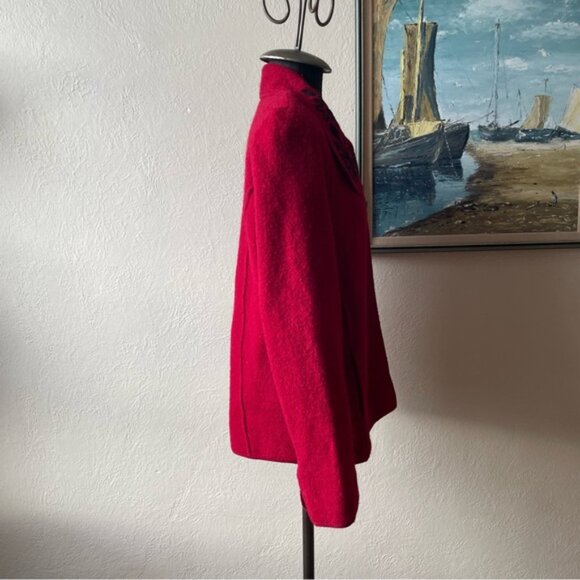Red embroidered wool one-button 100% wool cardigan in size medium - Picture 8 of 13
